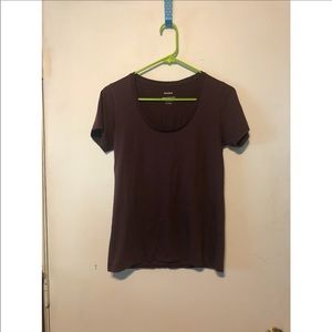 🌈 2/$20 Grana Maroon Scoop Neck T Shirt 🌈